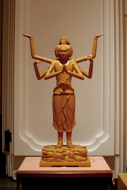 木彫　阿修羅像？　仏像　　頭部　大幅値下げ 木彫阿修羅像？仏像頭部大幅値下げ